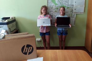Gmina Brzeziny zrealizowała projekt grantowy „ Wsparcie dzieci z rodzin pegeerowskich w rozwoju cyfrowym – Granty PPGR’’